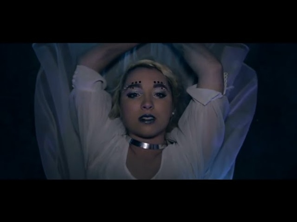 Tara Walsh White Flag ( Official