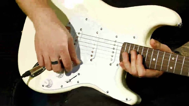 Fender Squier Bullet Strat RW Arctic