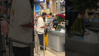 Ураа🥳 А вот и долгожданный ролик, снятый в Москве😱 Как вам её реакция?