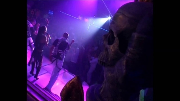 Deep music penetration feat. Sandrique