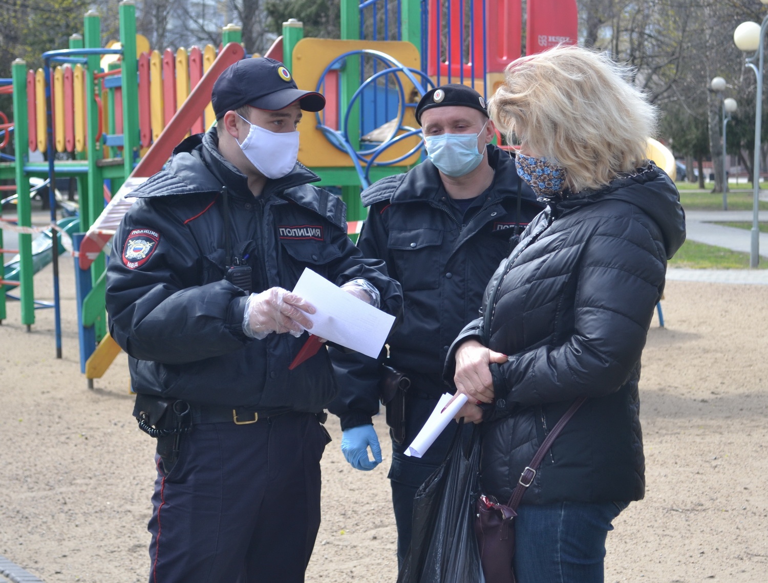 Наша служба и опасна, и трудна… Наша служба и опасна, и трудна…