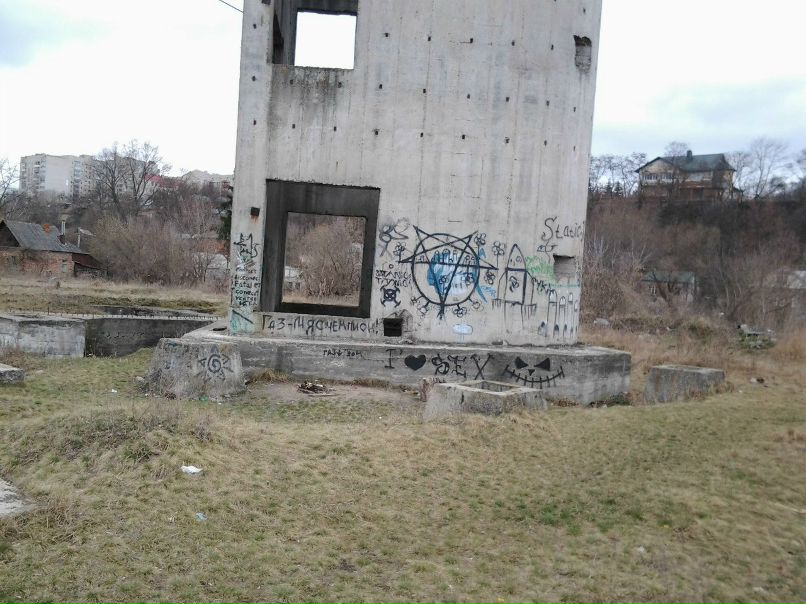 Евгений Олегович :::pRo1oo::fArT::_ :)  O_k ?--> | Сумы