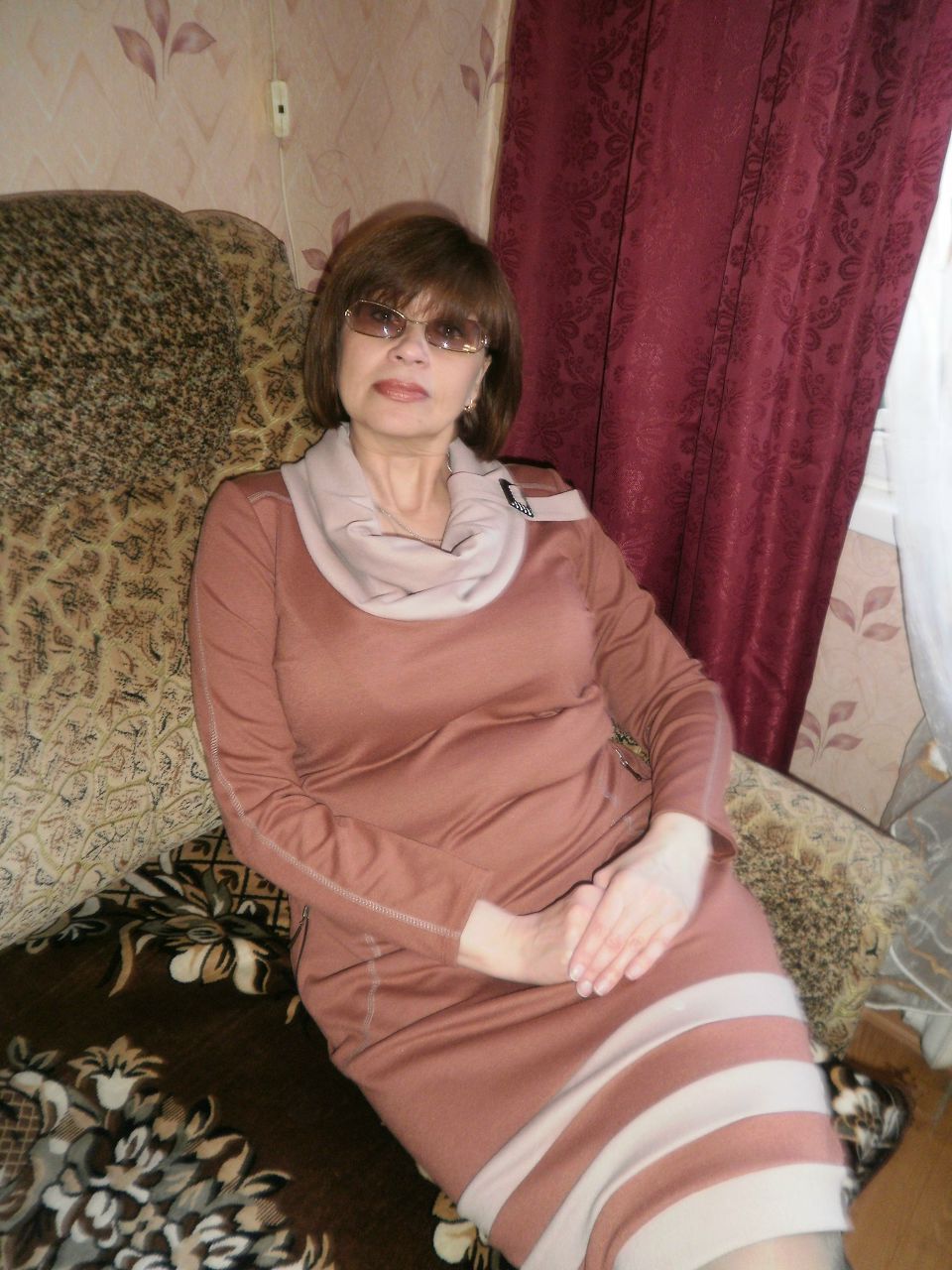 Елена Хиря | Саки