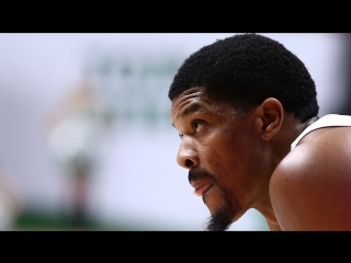 Данк Кайла Хайнса в матче против УНИКСа