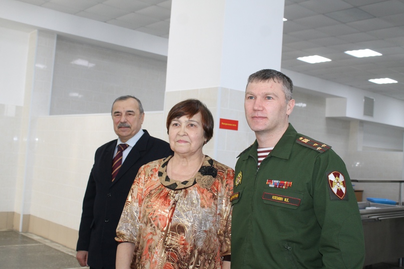 Томская Росгвардия поздравляет женщин с Международным женским днем, изображение №6