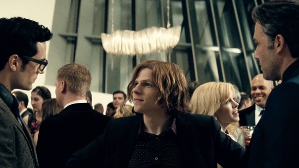 Batman v Superman: Dawn of Justice Official Trailer 2