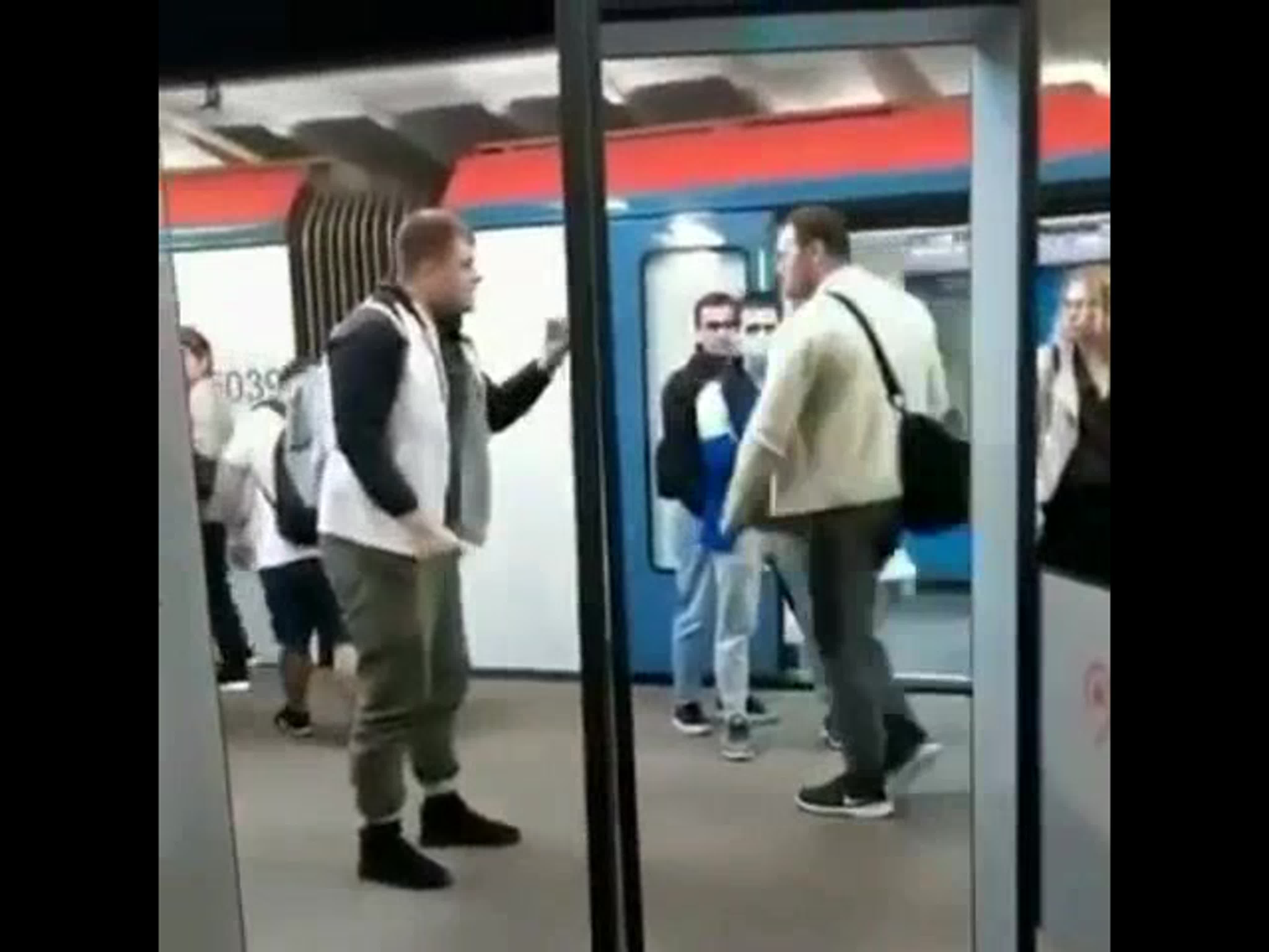 метро кузьминки час пик