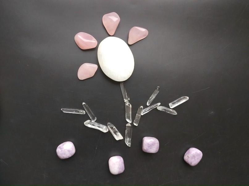 Камни при проблемах со сном, изображение №5