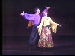 ГААНТ п/р Игоря Моисеева. Танец бессарабских цыган. Северная Корея 2002
