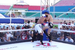 ММА Азия чемпионаты 62 кг салмак Эламан Коргонбай уулу (KP)  62 кг  vs  Е Йонг  (Kытай)